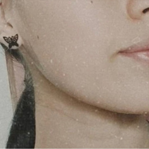 “Curlicue Butterfly” Coil Spiral Swirl Loop Twist Scroll Ringlet Mini Steel Stud - Picture 4 of 16